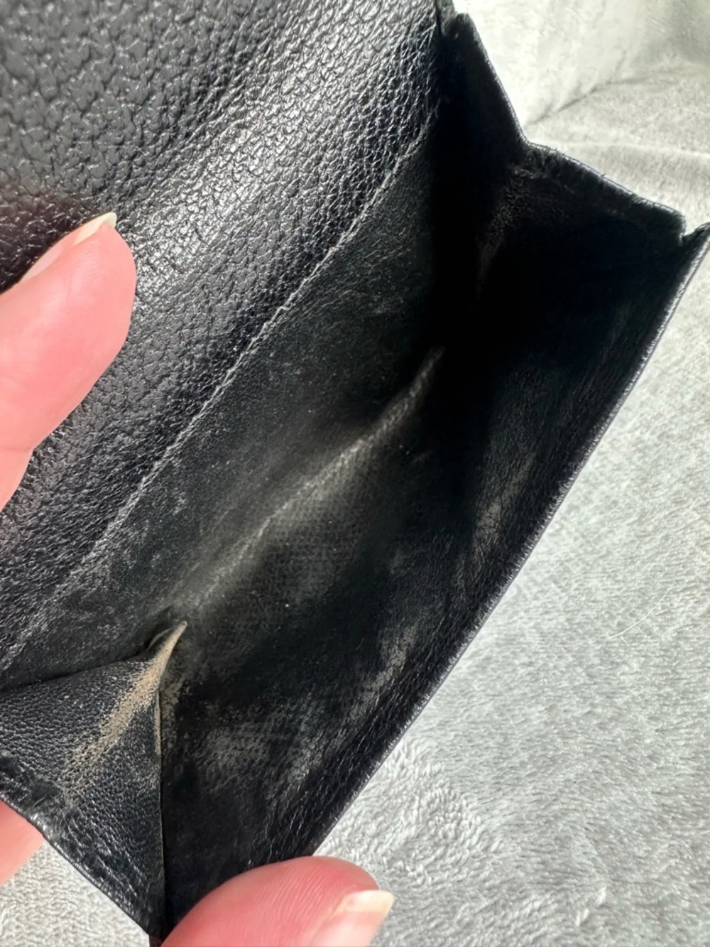 Gucci Black Leather Wallet Gold Clasp Vintage Made in Italy ✨ - Picture 8 of 14